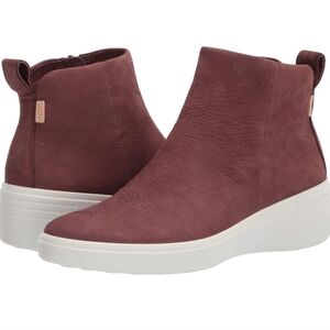 ECCO Soft sz 39 Wedge Chocolate leather Diffuse Women's Ankle Boot sz 8 or 8.5